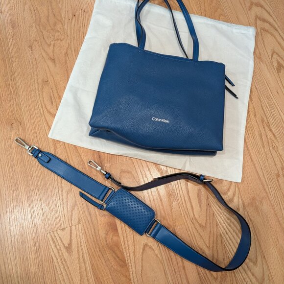 NWOT Blue Calvin Klein 2-in-1 Purse - Picture 11 of 16